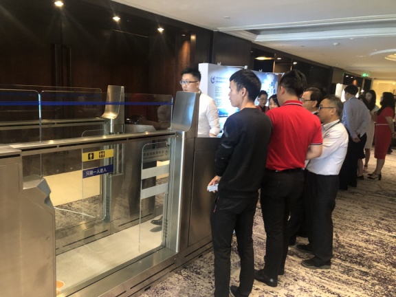 乐鱼(中国)leyu·官方网页版,参加上海峰会，开启智慧机场服务新格局